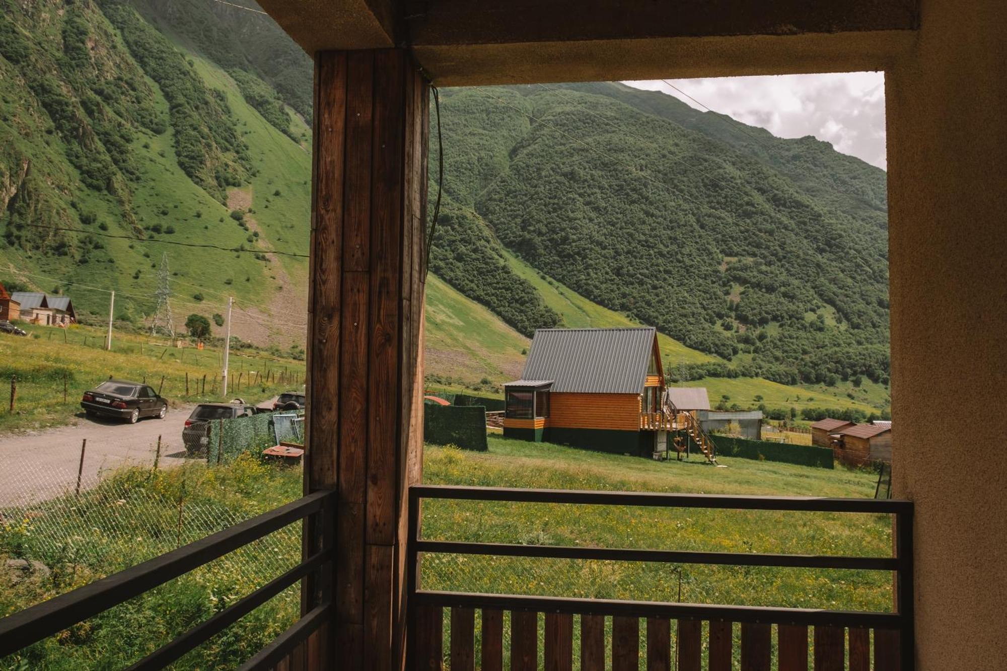 Arte In Kazbegi Hotel Eksteriør billede